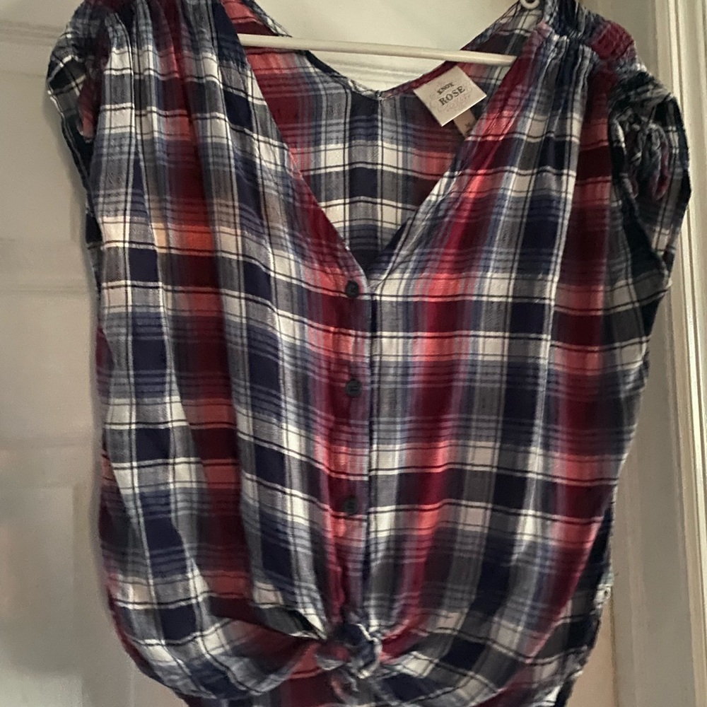 Tie-front shirt